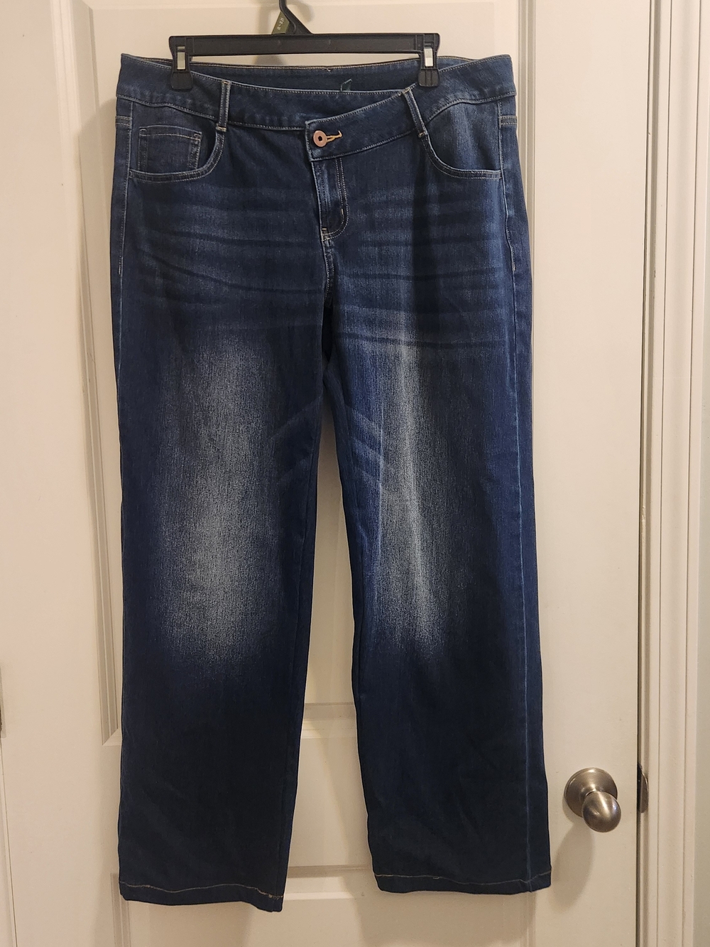 HALARA Dark Blue Straight-Leg Jeans